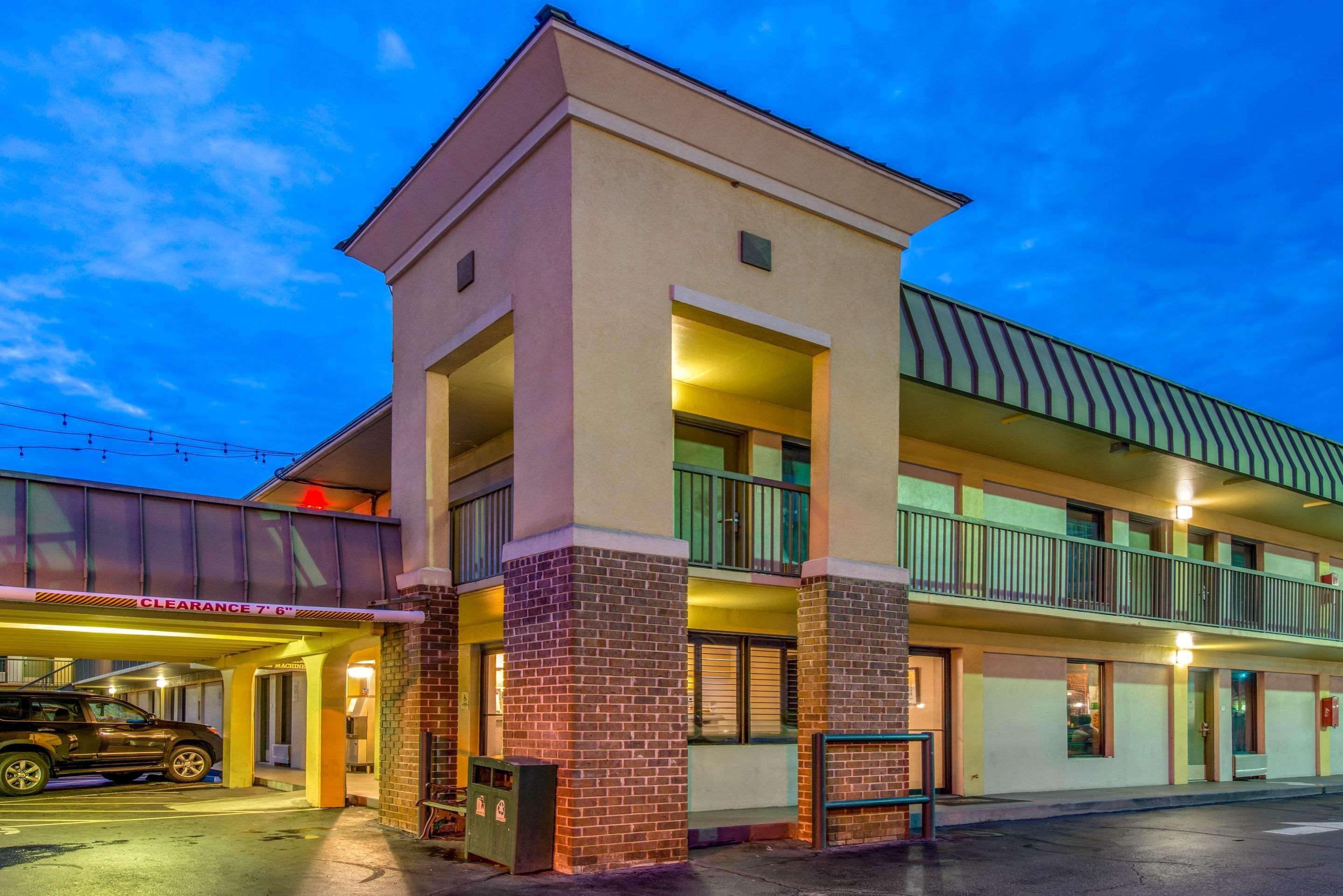 Quality Inn Savannah Historic District Exterior foto